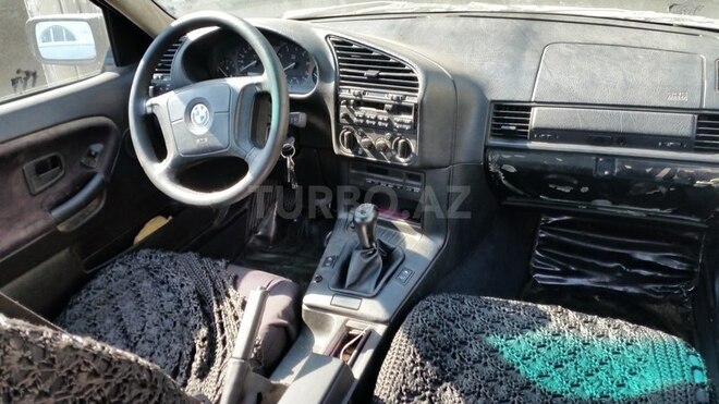BMW 318 1995, 450,000 km - 1.8 л - Bakı