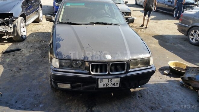 BMW 318 1995, 450,000 km - 1.8 л - Bakı