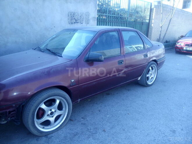 Opel Vectra 1993, 200,000 km - 1.8 l - Bakı