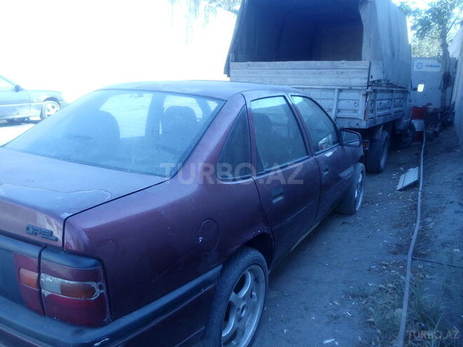 Opel Vectra 1993, 200,000 km - 1.8 l - Bakı