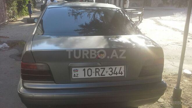 BMW 318 1992, 350,000 km - 1.8 l - Bakı