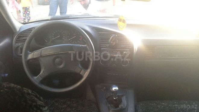 BMW 318 1992, 350,000 km - 1.8 l - Bakı