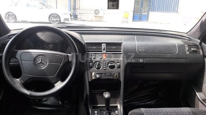 Mercedes C 180 1995, 330,000 km - 1.8 л - Bakı
