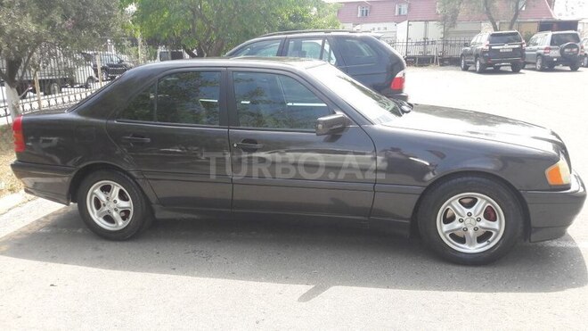 Mercedes C 180 1995, 330,000 km - 1.8 л - Bakı