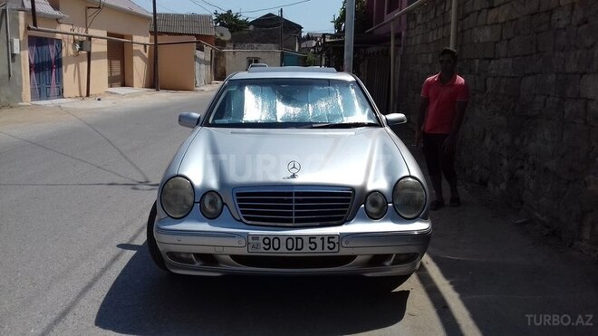 Mercedes E 220 2000, 242,000 km - 2.2 l - Bakı