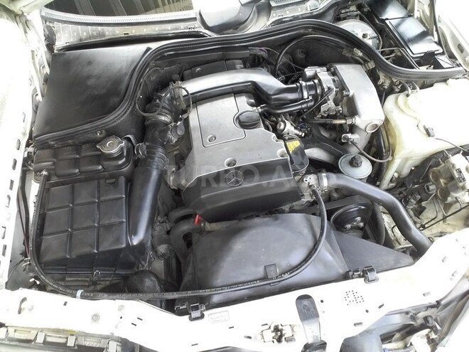 Mercedes C 220 1993, 215,652 km - 2.2 l - Bakı