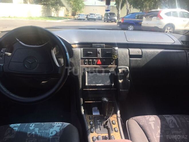 Mercedes E 240 1998, 311,206 km - 2.4 л - Bakı