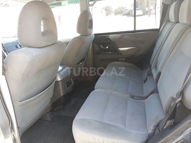 Mitsubishi Pajero 2004, 180 km - 3.0 l - Bakı