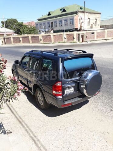 Mitsubishi Pajero 2004, 180 km - 3.0 l - Bakı