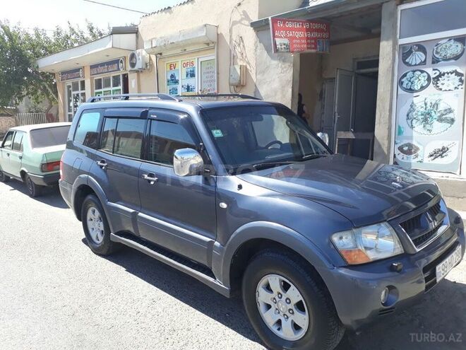 Mitsubishi Pajero 2004, 180 km - 3.0 l - Bakı
