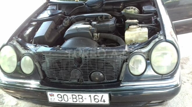 Mercedes E 230 1995, 362,000 km - 2.3 l - Bakı