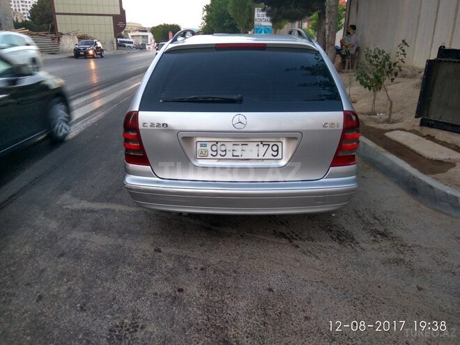 Mercedes C 220 2001, 250,000 km - 2.2 l - Bakı