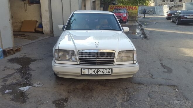 Mercedes E 220 1995, 532,768 km - 2.2 l - Bakı
