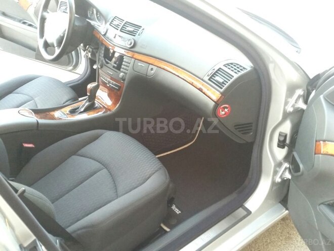 Mercedes E 240 2004, 170,000 km - 2.6 l - Bakı