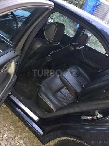 Mercedes E 320 1999, 133,000 km - 3.2 l - Ağcabədi