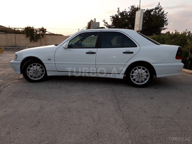 Mercedes C 180 1997, 210,000 km - 1.8 л - Bakı