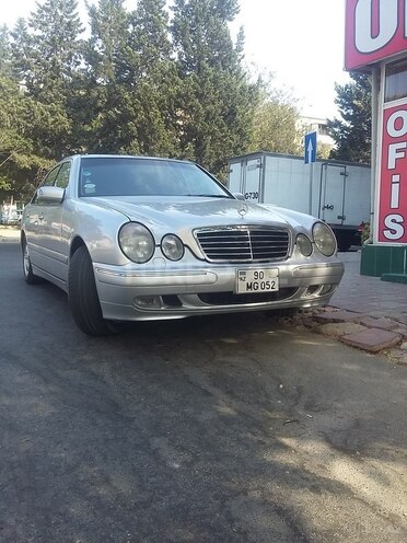 Mercedes E 320 2000, 220,000 km - 3.2 л - Bakı