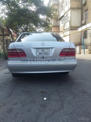 Mercedes E 320 2000, 220,000 km - 3.2 л - Bakı