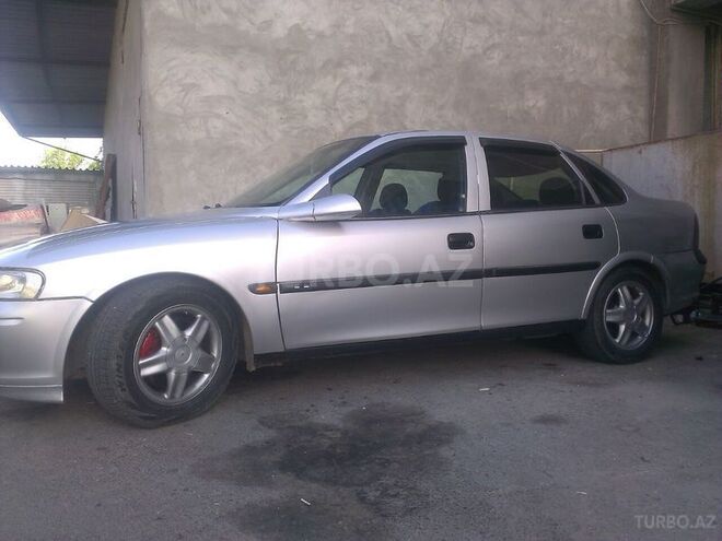 Opel Vectra 1996, 325,000 km - 0.2 l - Bakı