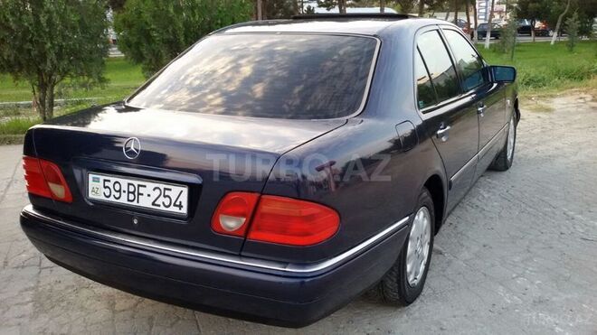Mercedes E 230 1996, 295,000 km - 2.3 л - Bakı