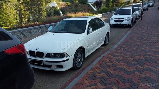 BMW 530 2002, 282,000 km - 3.0 л - Bakı