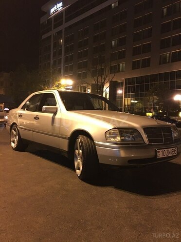 Mercedes C 180 1993, 298,976 km - 1.8 л - Bakı
