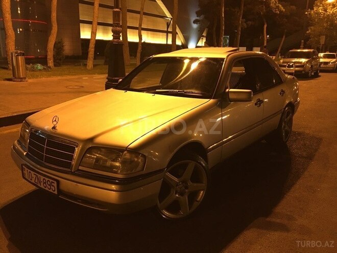 Mercedes C 180 1993, 298,976 km - 1.8 л - Bakı