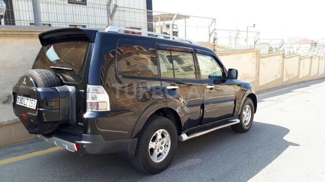 Mitsubishi Pajero 2007, 115,556 km - 3.0 l - Bakı