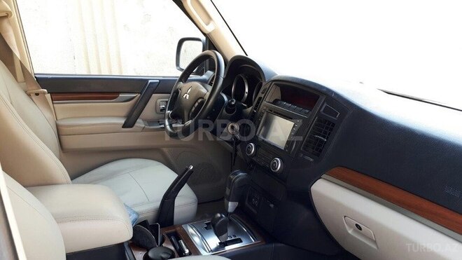 Mitsubishi Pajero 2007, 115,556 km - 3.0 l - Bakı
