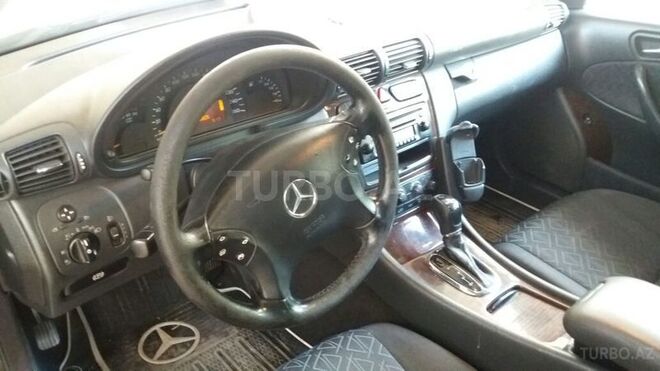 Mercedes C 200 2001, 214,700 km - 2.0 l - Bakı