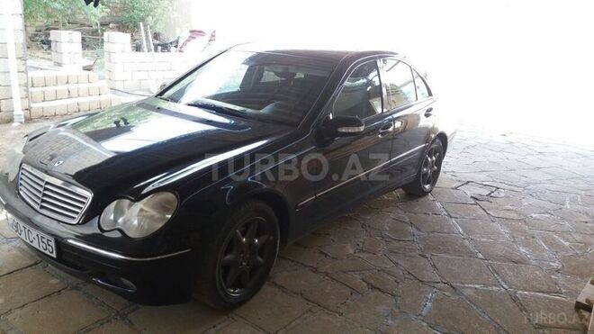 Mercedes C 200 2001, 214,700 km - 2.0 l - Bakı