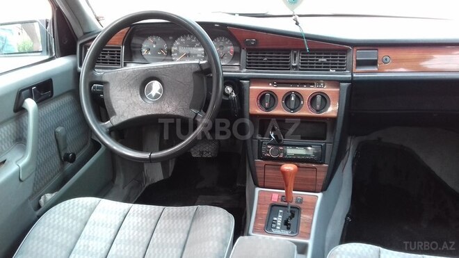 Mercedes 190 1991, 270,000 km - 2.0 l - Bakı