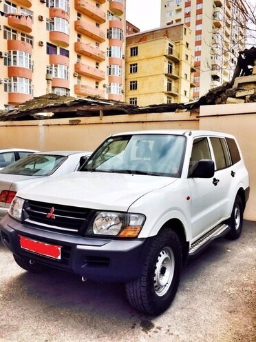 Mitsubishi Pajero 2003, 100,000 km - 2.8 л - Bakı
