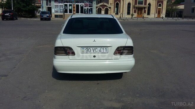 Mercedes E 200 2001, 308,055 km - 2.0 l - Bakı