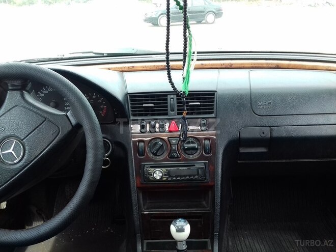 Mercedes C 240 1999, 527,521 km - 2.4 л - Sumqayıt