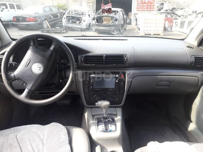 Volkswagen Passat 2003, 303,000 km - 1.8 l - Bakı