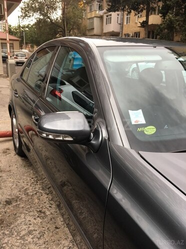 Mercedes E 220 2009, 195,000 km - 2.2 л - Bakı