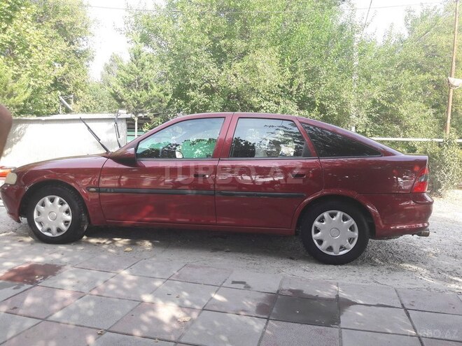 Opel Vectra 1997, 333,000 km - 1.8 l - Mingəçevir