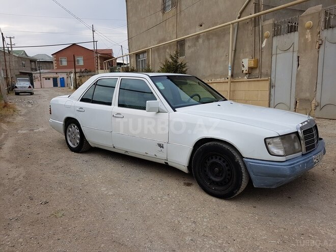 Mercedes E 200 1989, 3,000,000 km - 0.2 l - Bakı