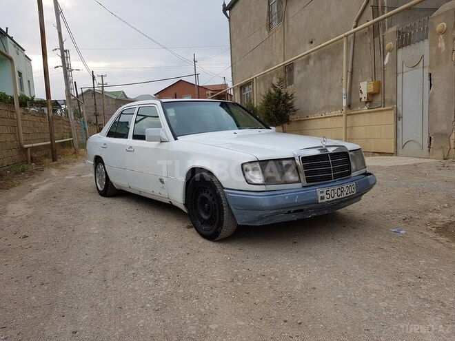 Mercedes E 200 1989, 3,000,000 km - 0.2 l - Bakı