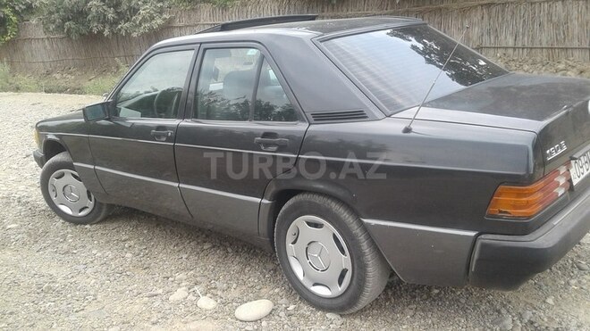 Mercedes 190 1993, 365,897 km - 1.8 l - Saatlı