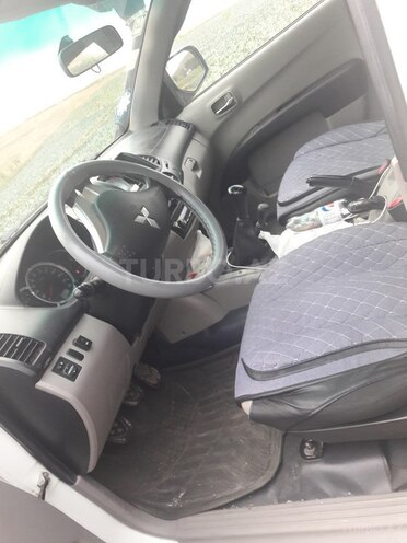 Mitsubishi L200 2011, 126,000 km - 2.5 l - Bakı