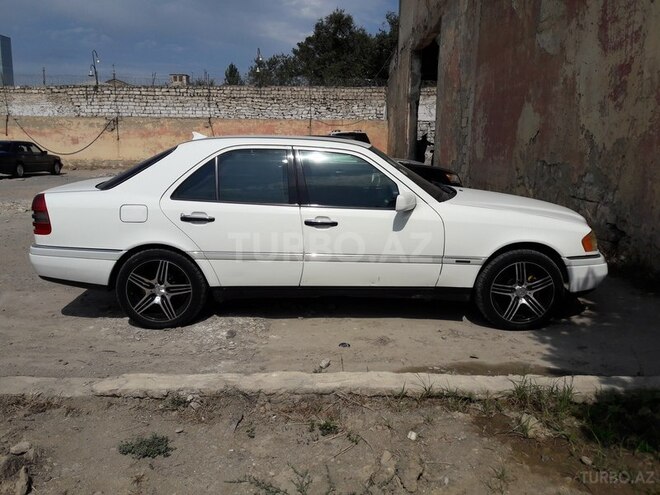 Mercedes C 180 1996, 226,000 km - 0.2 l - Bakı
