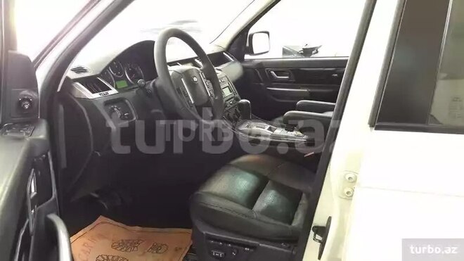 Land Rover RR Sport 2008, 134,000 km - 4.2 l - Zaqatala