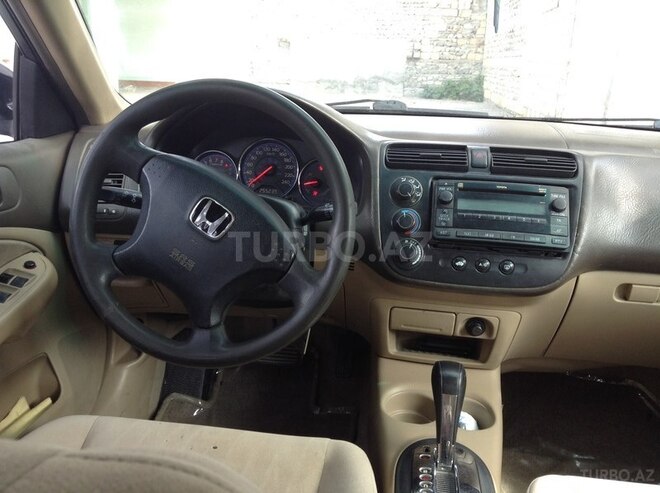 Honda Civic 2005, 255,239 km - 1.5 l - Ucar