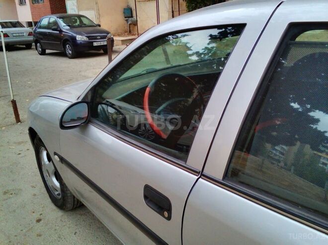 Opel Vectra 1998, 326,000 km - 1.8 л - Bakı