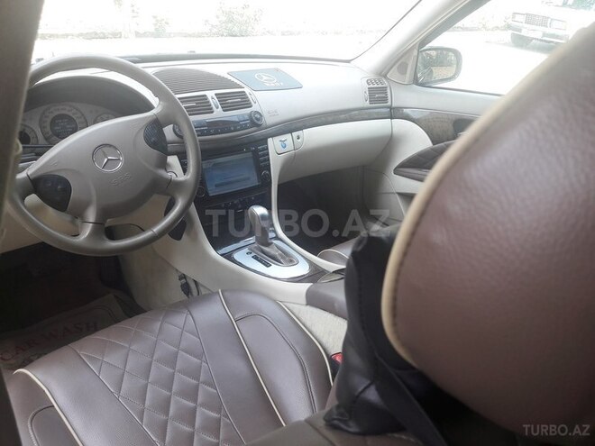 Mercedes E 240 2003, 204,000 km - 2.6 л - Bakı