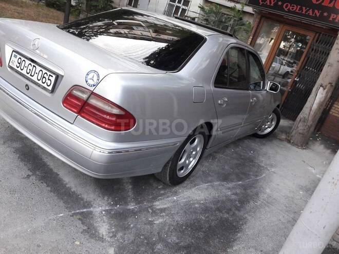 Mercedes E 240 1999, 245,109 km - 0.3 l - Bakı