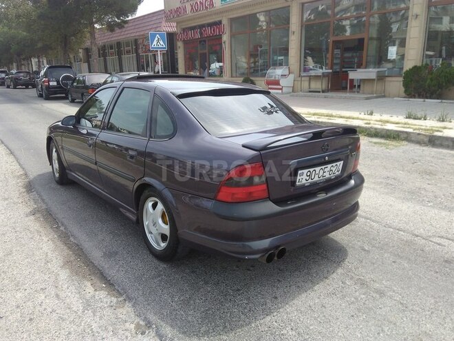Opel Vectra 1997, 260,000 km - 2.0 л - Sumqayıt