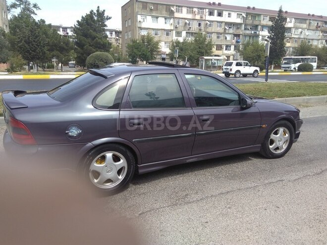 Opel Vectra 1997, 260,000 km - 2.0 л - Sumqayıt